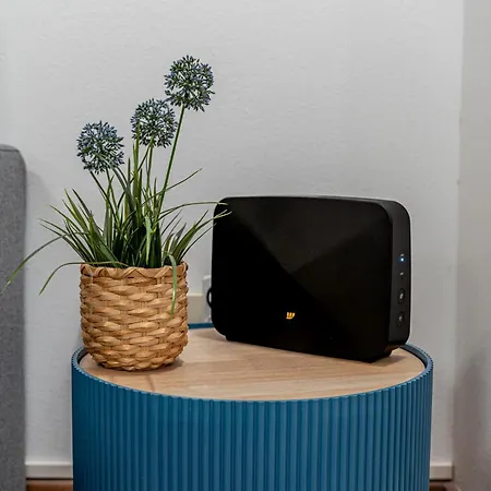 Martin's - Spacious 60 Sqm In Historic Center Ideal For Families And Business