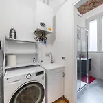 Martin's - Historic Boutique With Free Parking, Fast Wi-fi, Ac, Perfect For Couples & Business In Center Apartamento *