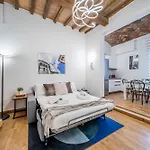 Martin's - Historic Boutique With Free Parking, Fast Wi-fi, Ac, Perfect For Couples & Business In Center Μόντενα