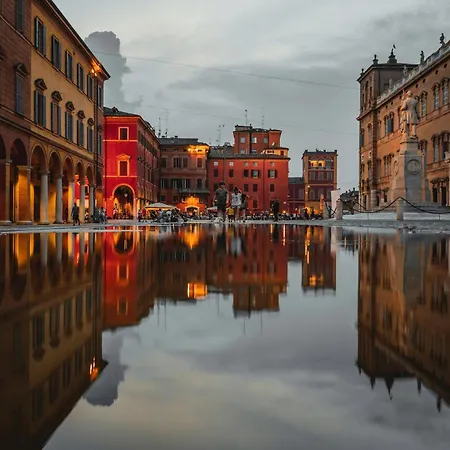 Lägenhet Martin's - Historic Boutique With Free Parking, Fast Wi-fi, Ac, Perfect For Couples & Business In Center Modena
